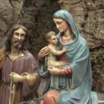 Descubre los impresionantes belenes de Nápoles en el mercado navideño de la Plaza de Cataluña en Barcelona